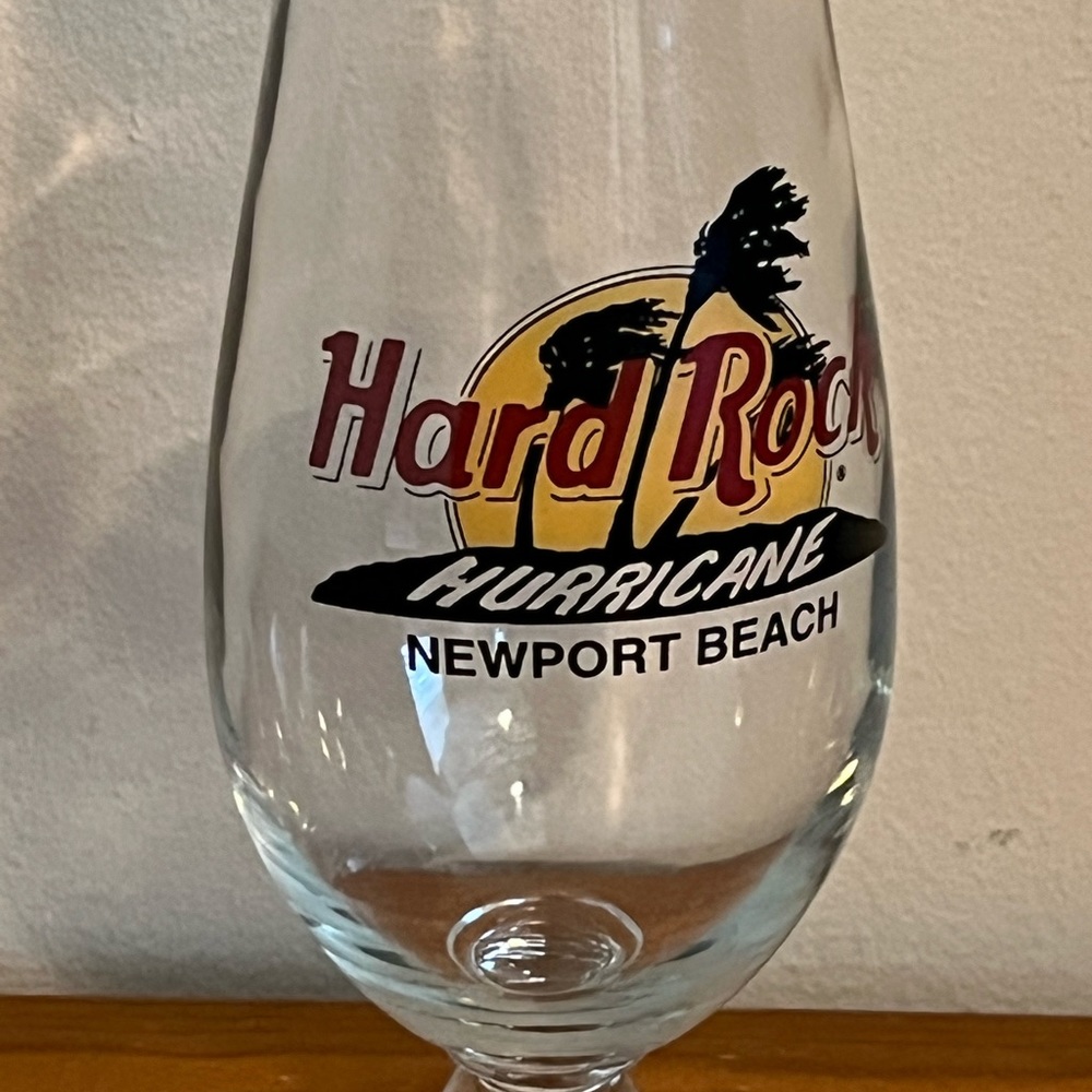 Hard Rock Cafe Hurricane Newport Beach Souvenir Beer Glass 20 Oz. - Picture 4 of 13